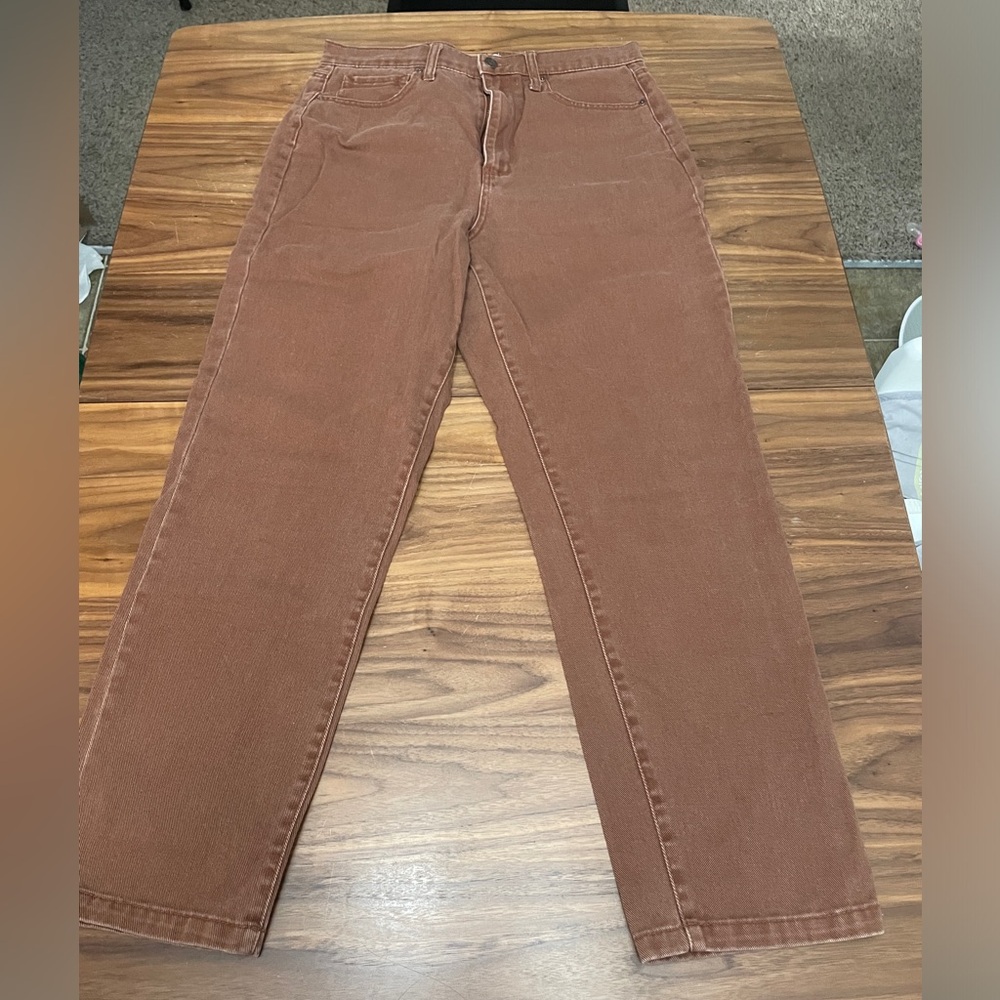 Brown RSQ 90’s jeans!